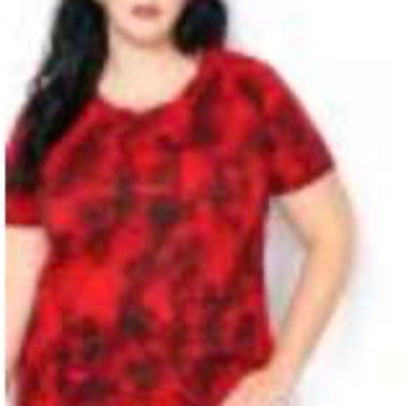 TEE, PRINTED FRONT, TANGO RED, SIZE 5X, VEE NECK, SHAPED FIT, ADDITION ELLE, TAG - Picture 1 of 1